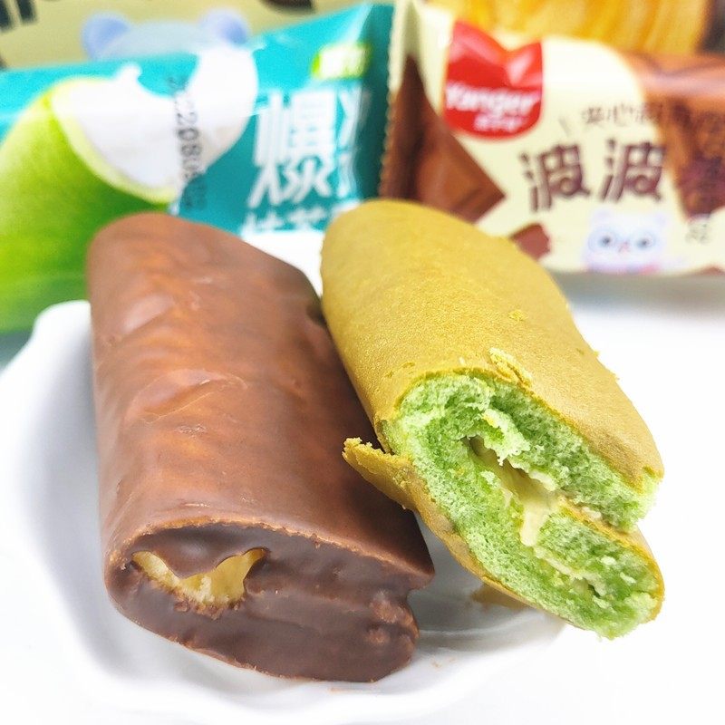 燕子哥草莓味奶油味巧克力波波卷酸奶味爆浆抹茶蛋糕整袋糕点零食