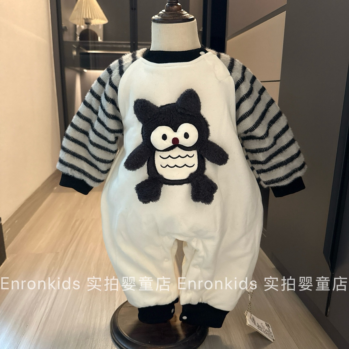 宝宝冬季夹棉连体衣加厚卫衣爬服