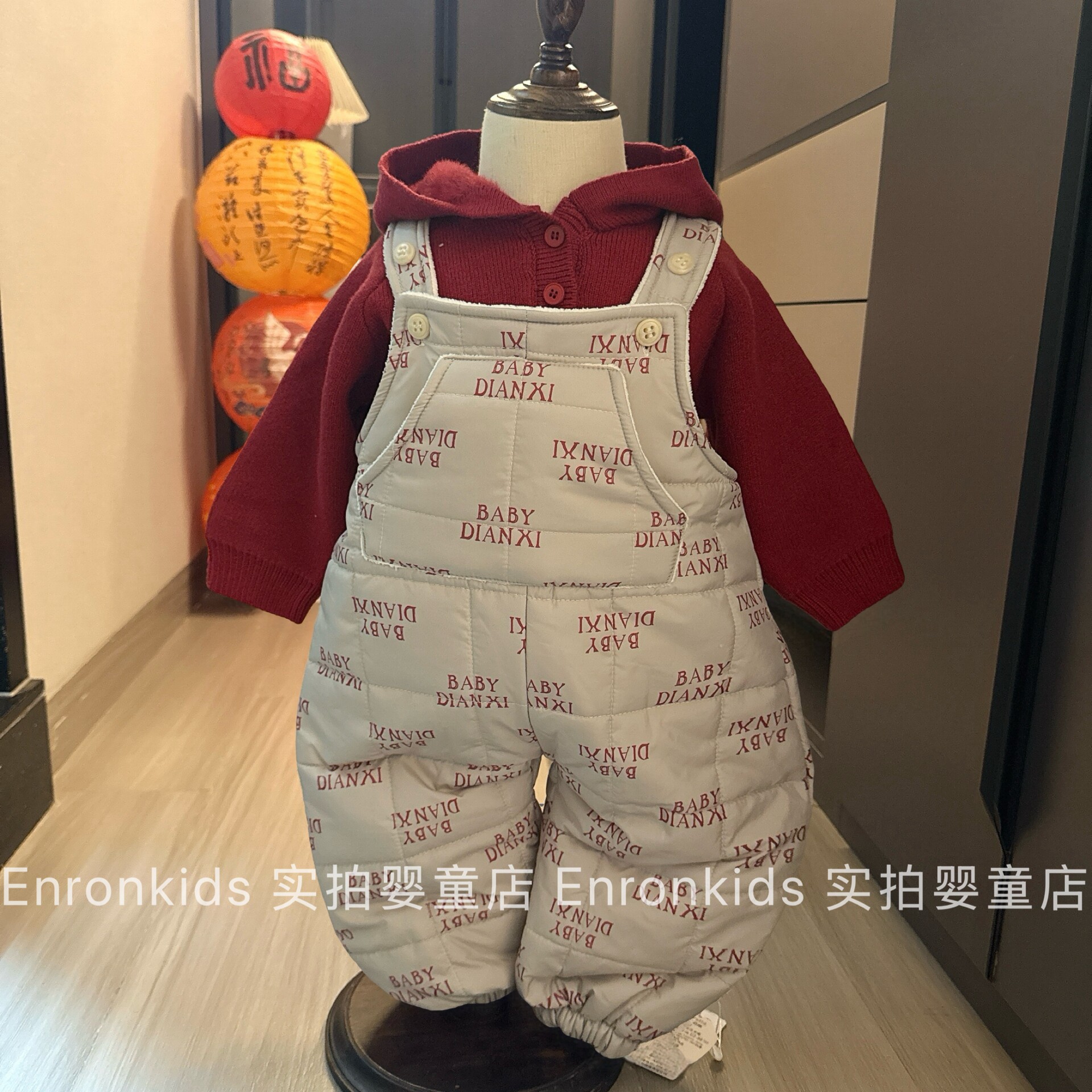 宝宝冬季时髦背带裤加厚棉连体衣