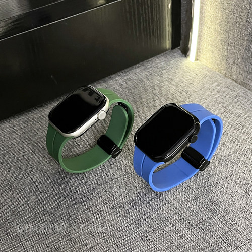 适用苹果appleiwatch11硅胶表带