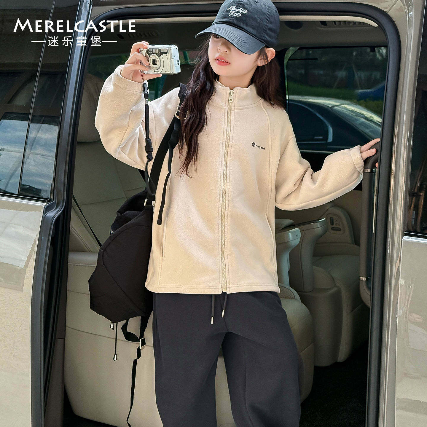 女童摇粒绒外套秋冬款2025新款女孩大童初中生冬季超好看加厚上衣