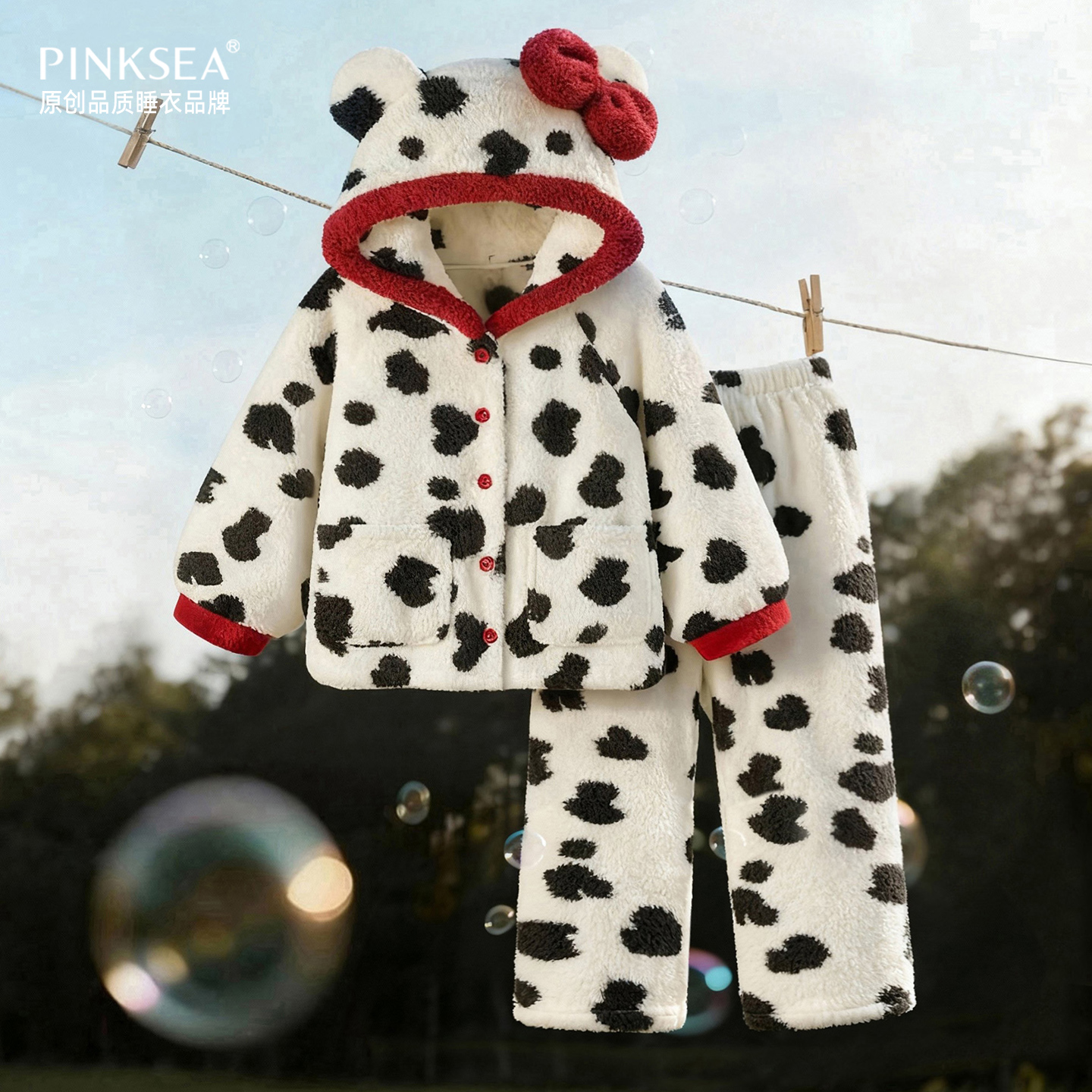 睡衣女款可爱奶牛纹珊瑚绒家居服