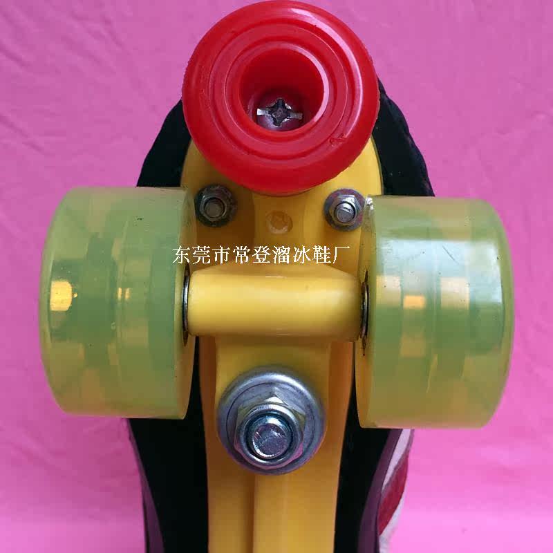 Patins à roulettes - Ref 2584156 Image 4