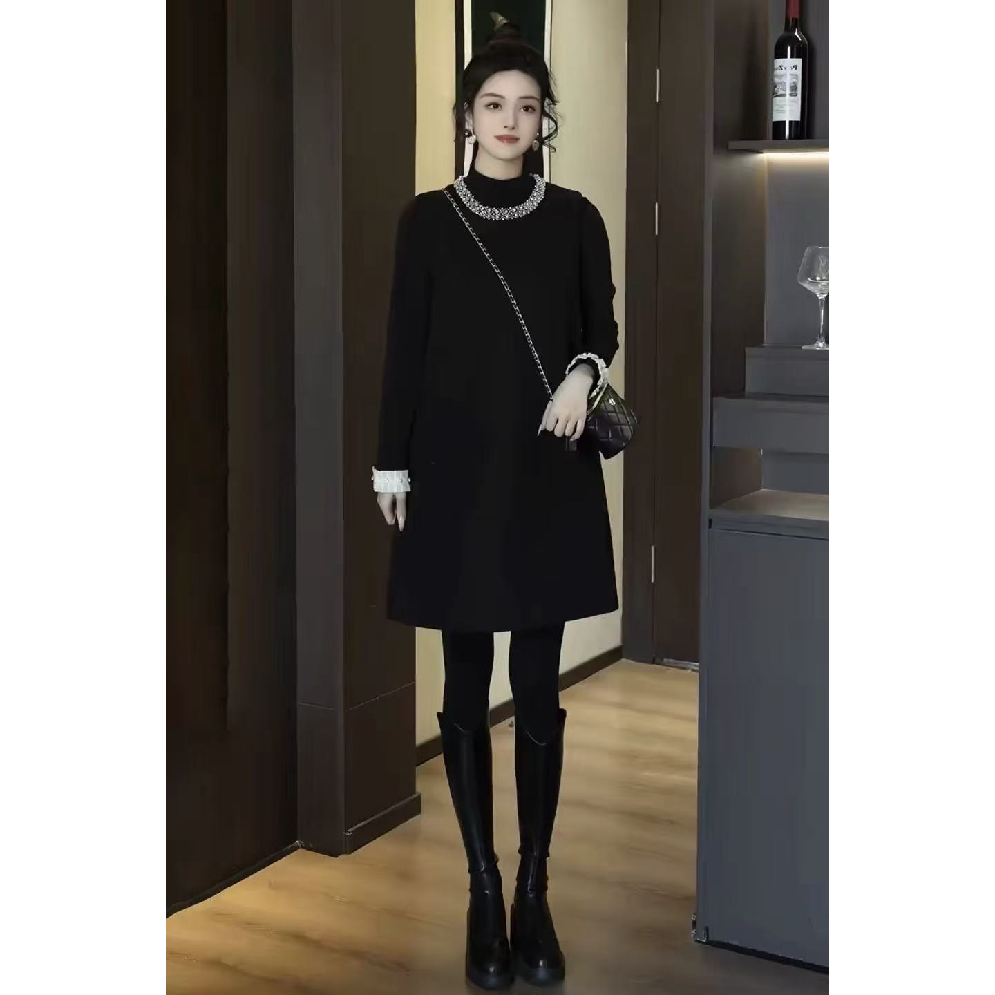 【大明月女装】2025冬季爆款钉珠领连裙半高领套装JYC8128,女装/女士精品,大码套装,淘宝优惠券,粉丝福利购,淘宝优惠卷