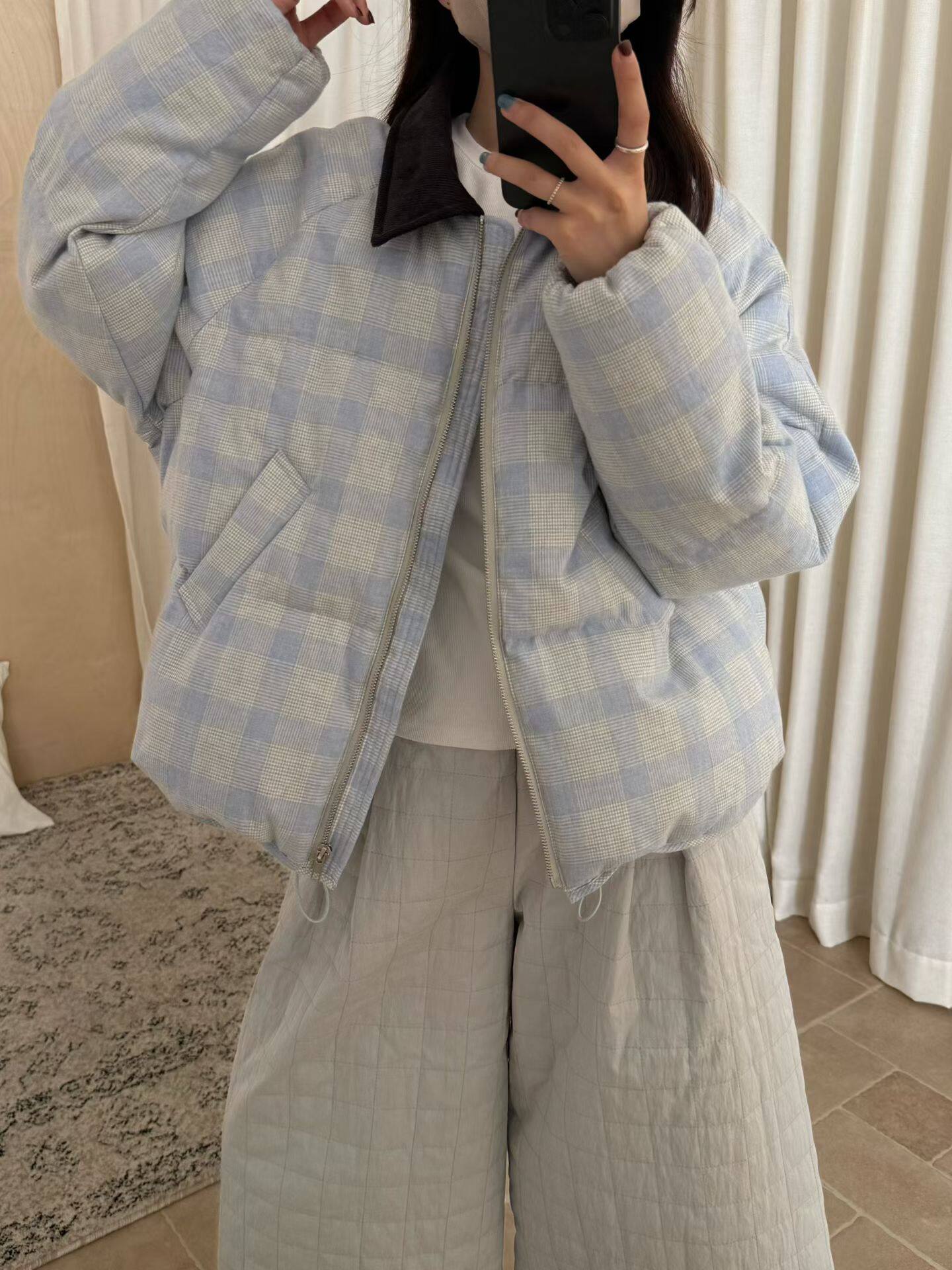 Wuli 26冬韩少女感蓝色格子磨毛翻领羽绒服女宽松保暖短款面包服