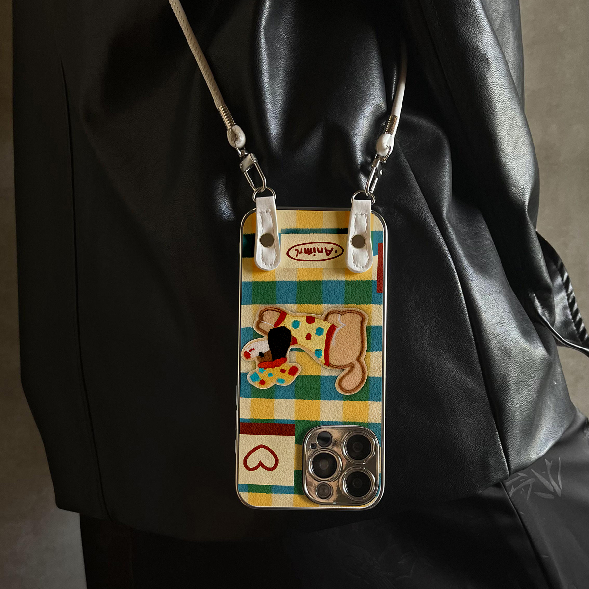 适用于小米17Promax手机壳彩衣狗狗高级感带挂绳红米K80至尊斜跨K60全包防摔新款15ultra女12spro外13/14套