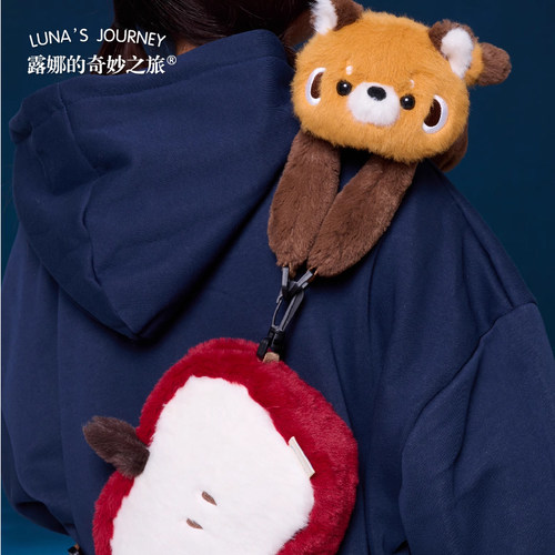 露娜的奇妙之旅小熊猫苹果趴肩斜挎包包lolita可爱毛绒玩偶背包JK