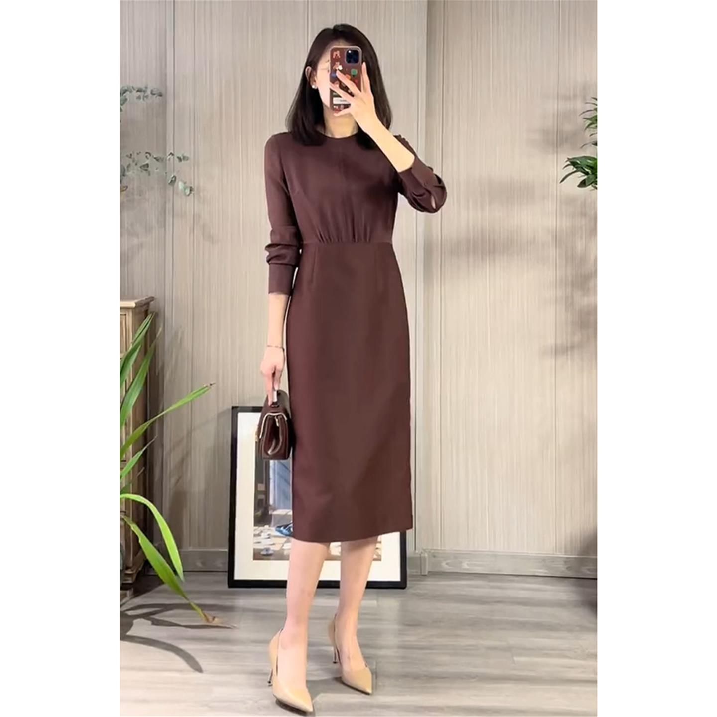 绣媄早秋高端精致气质女神连衣裙