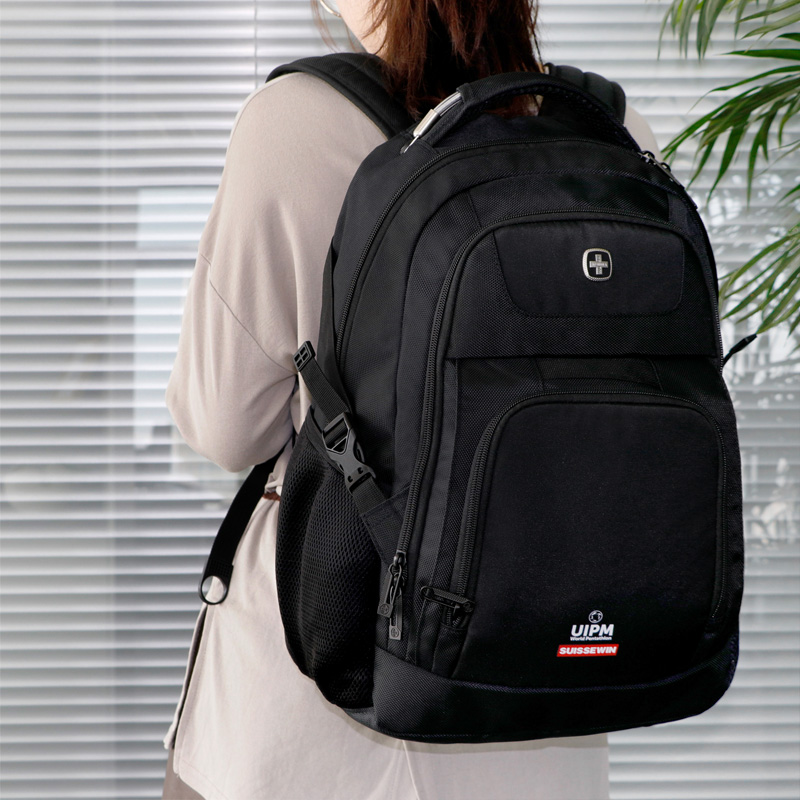 瑞士军刀背负防震校园清新双肩包