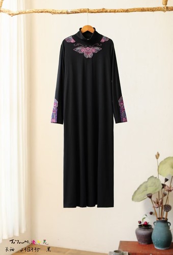 【东方幻想】新款秋装复古民族风刺绣高领绣花长袖打底连衣裙T恤