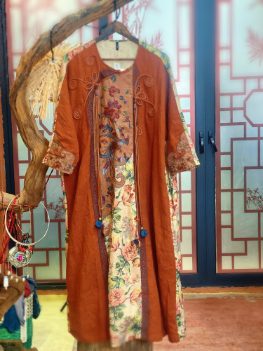 千椿物喜原创设计重工刺绣亚麻连衣裙女新款文艺民族风宽松袍子