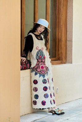 原创国风重工刺绣连衣裙女夏季新款老腊染布V领撞色拼接背心长裙*