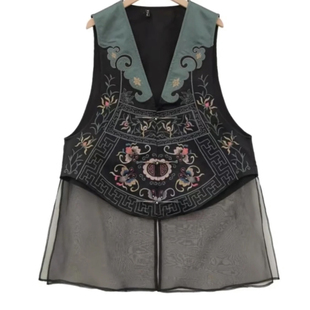 楚馨原创高定款新中式国风刺绣马甲女宽松坎肩背心上衣桑蚕丝飘逸