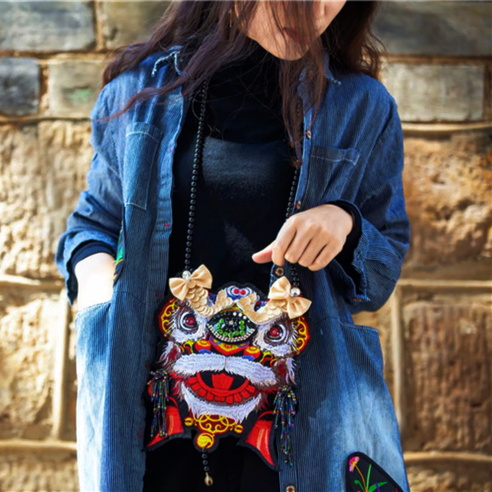 国潮醒狮原创重工刺绣毛衣链女民族风复古中国风挂饰高级感饰品