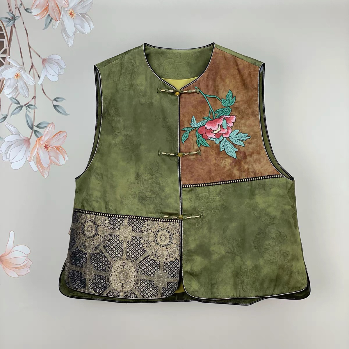 欧洲站2025秋季新款时尚圆领重工刺绣人丝刺绣马甲上衣女装 62033