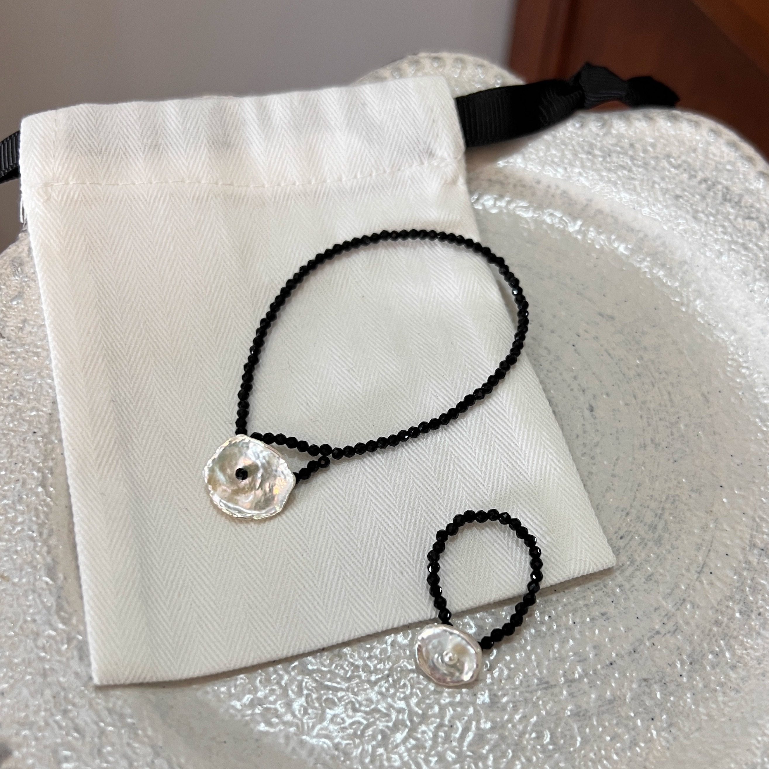 原创自制天然黑尖晶串珠手链巴洛克珍珠小众设计暗黑个性百搭手串