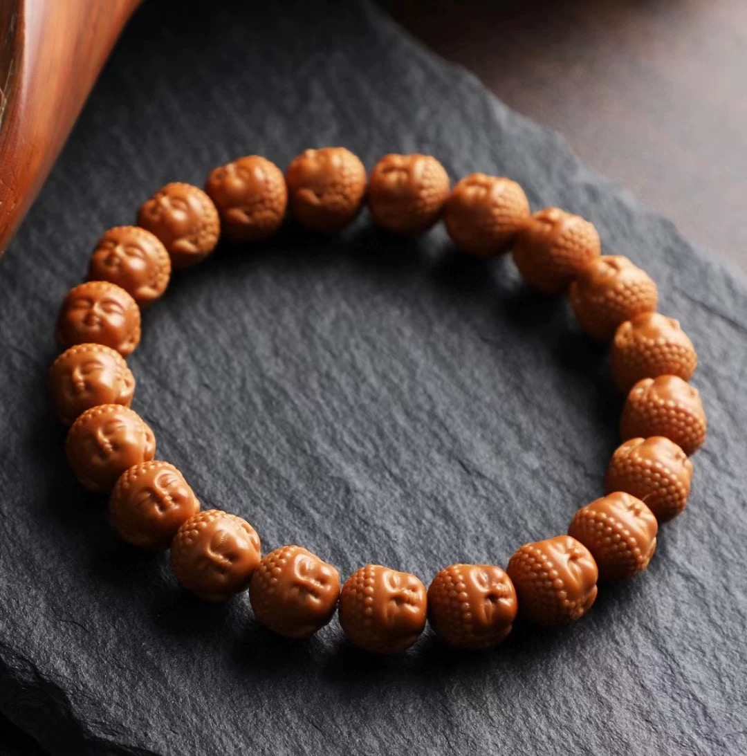 宝宝佛猴头手串男款文玩核桃原籽光珠核雕佛头解压盘玩小萌佛手链