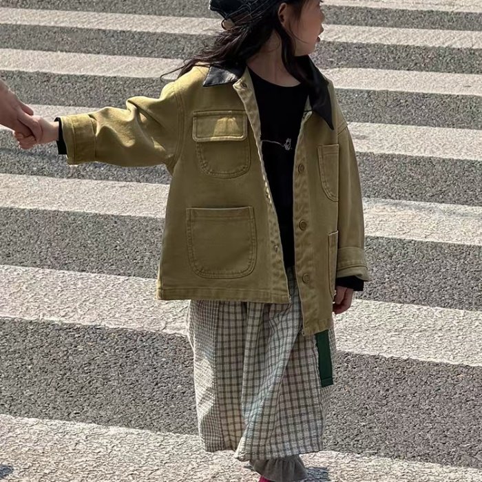 春秋季韩系童装男女儿童复古韩版风衣外套+格子半裙+牛仔拼接裤