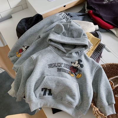 冬季男宝休闲加绒套装女孩灰色卡通印花耳朵连帽加厚套头卫衣卫裤