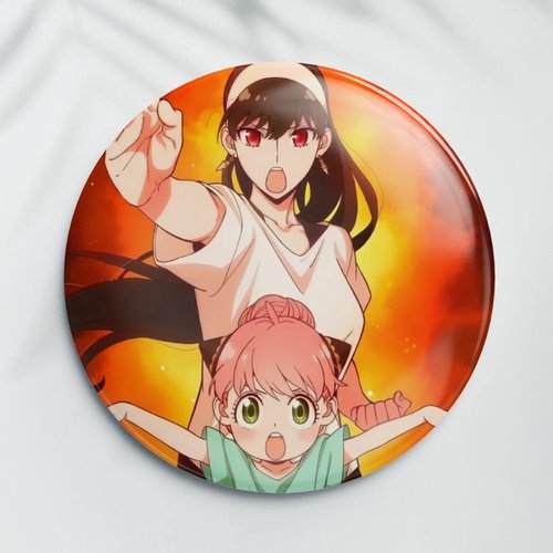 动漫间谍过家家阿尼亚约尔荆棘公主学习武术58mm亮膜吧唧徽章挂件