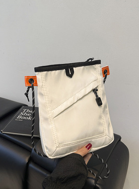 工装小方包男女2025新款潮韩版学生手机日系ins小清新斜挎布包女