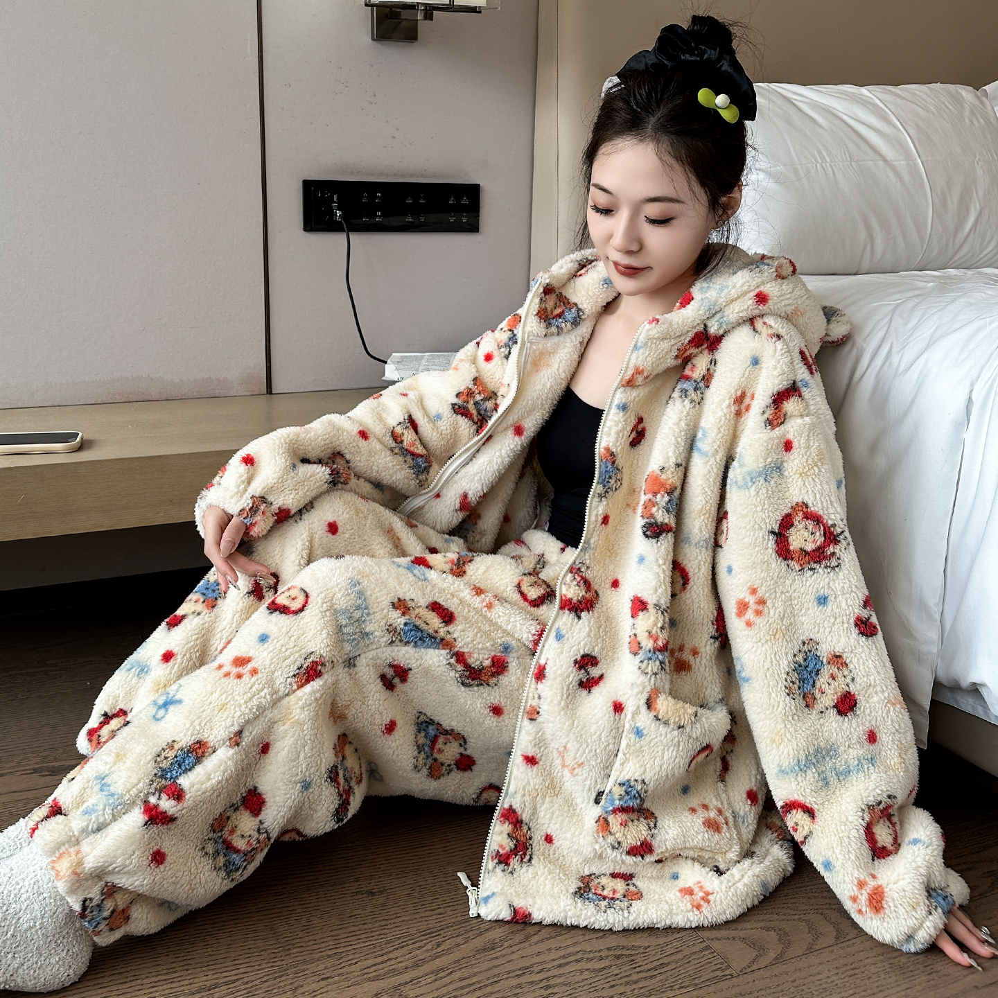 秋冬大码珊瑚绒睡衣女家居服冬季