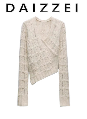 DAIZZEI~设计感不对称慵懒风毛衣春秋百搭显瘦V领针织镂空上衣女