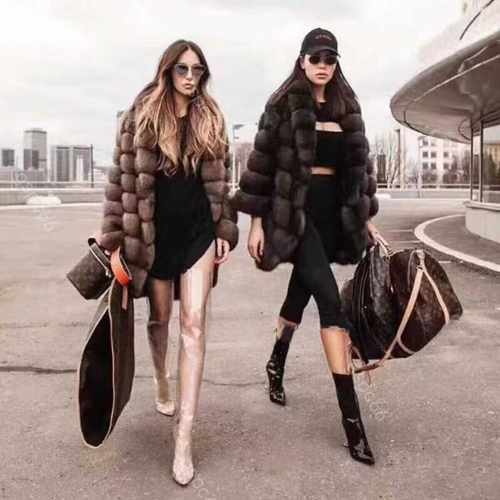 短款年轻时尚显瘦貂皮大衣进口