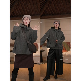 洋气秋冬款 郑买买 时尚 2025爆款 显瘦明线半拉链卫衣外套 水泥森林