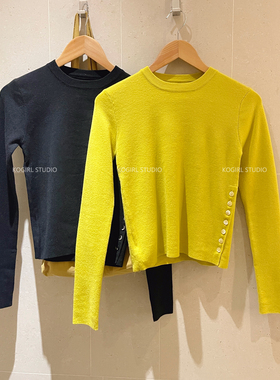 KOGIRL丝光羊毛韩系博主款侧纽扣设计感圆领正肩显瘦针织衫上衣女
