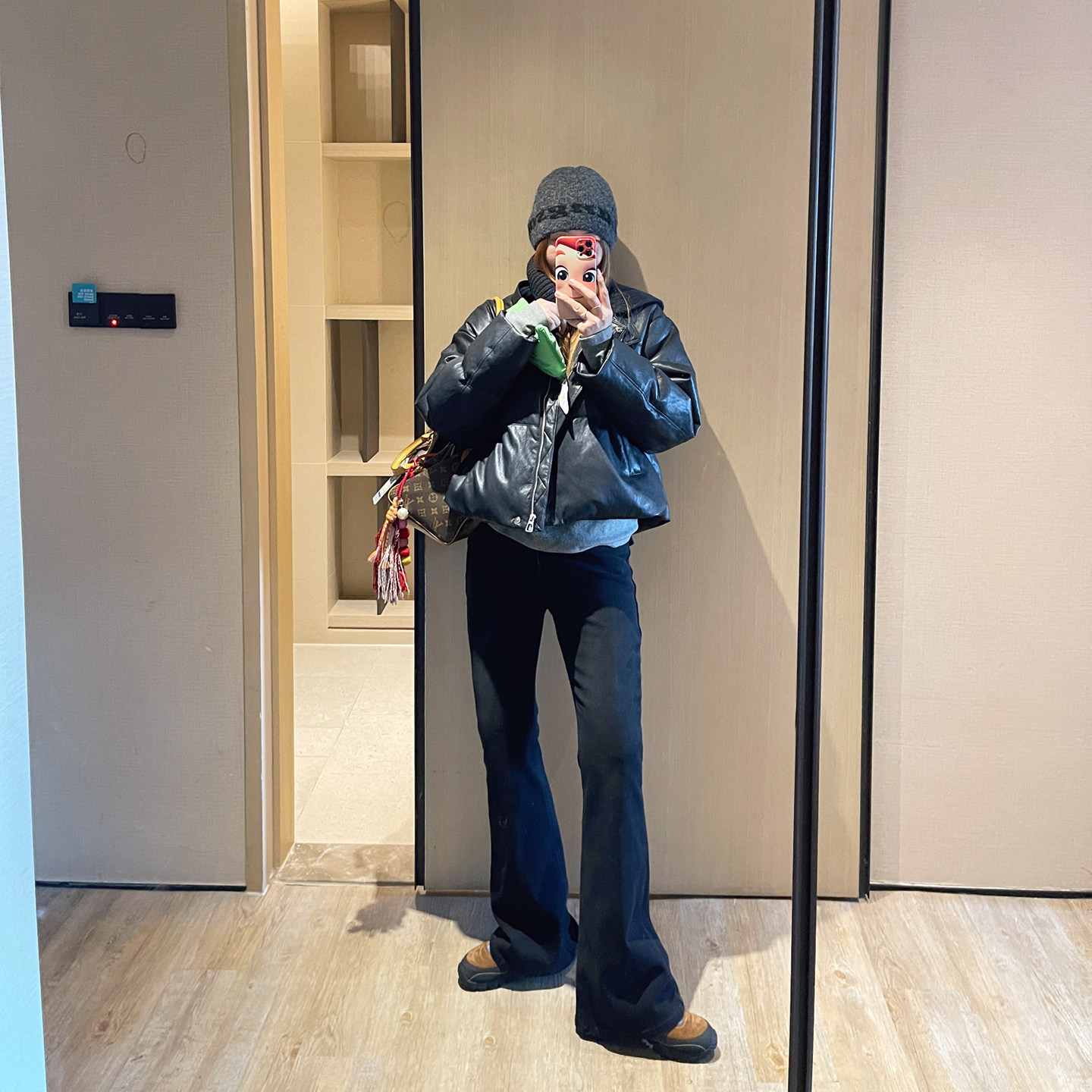 KOGIRL冬季加绒简约高腰显腿直显瘦修身提臀长腿牛仔裤微喇叭裤女,女装/女士精品,牛仔裤,淘宝优惠券,粉丝福利购,淘宝优惠卷