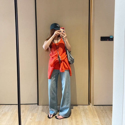 盐系蓝色简约高腰直筒垂顺牛仔裤