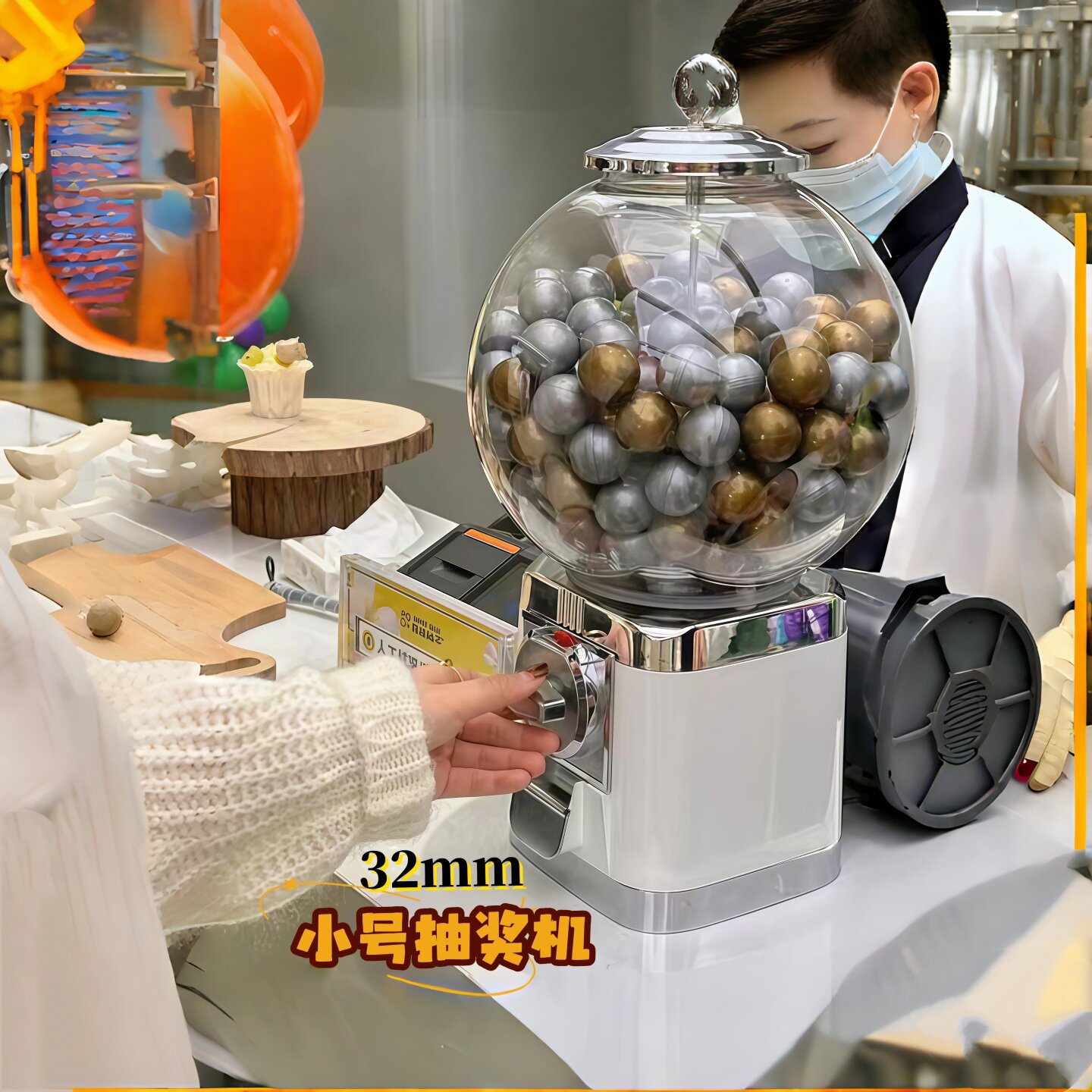 小型礼品扭蛋机儿童桌面家用玩具机圆形糖果机开业抽奖活动全款机