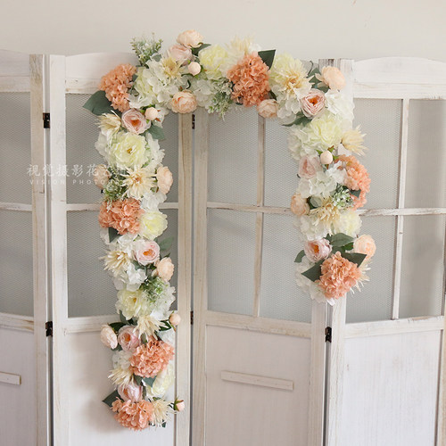 长条花排婚庆花艺背景墙装饰