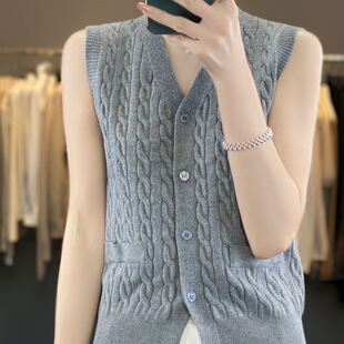 马甲上衣秋季 跨境修身 女麻花V领打底衫 开衫 坎肩叠穿针织背心无袖