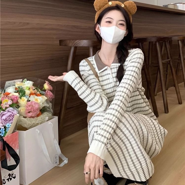 条纹长袖针织连衣裙女春秋202连衣裙