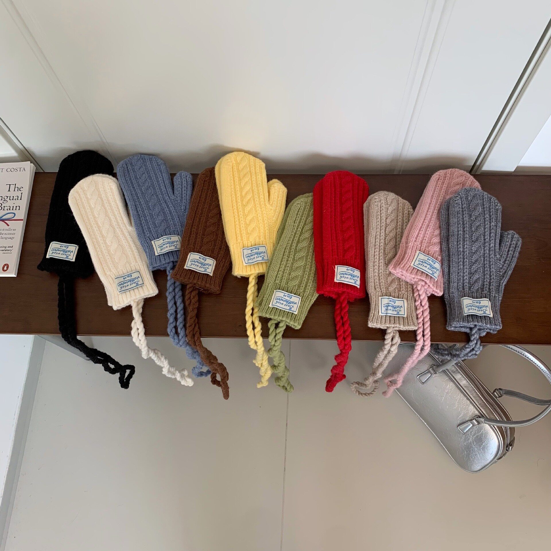 韩代ins风秋冬针织挂脖手套女 连指全包保暖加厚毛线可触屏手指套