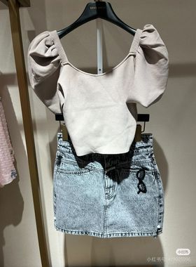 2021夏季新款针织衫女泡泡袖方领短袖上衣 6N2RJ2600000