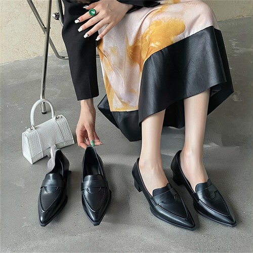 通勤百搭尖头一脚蹬乐福女鞋
