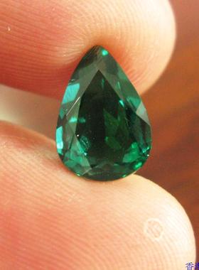 水热法再生祖母绿 深绿色 梨形水滴 刻面 12X8MM 3.1CT 超美裸石