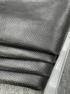 H590厚度0.9mm进口羊皮黑色蛇纹羊皮手感微软