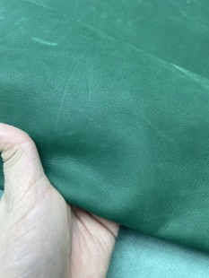 E1140进口头层深绿色磨砂打腊牛皮手感微软厚度1.4mm