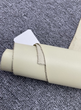 K701进口头层小鸡黄平纹牛皮手感中挺厚度1.3mm16.5平方英尺*7