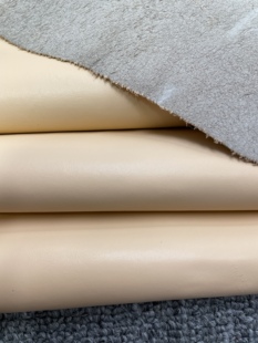 H517厚度1.1mm进口牛皮浅粉色小牛皮手感微软