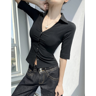 MianCun黑色V领纽扣五分短袖衬衫女2026春秋新款修身掐腰半袖衬衣