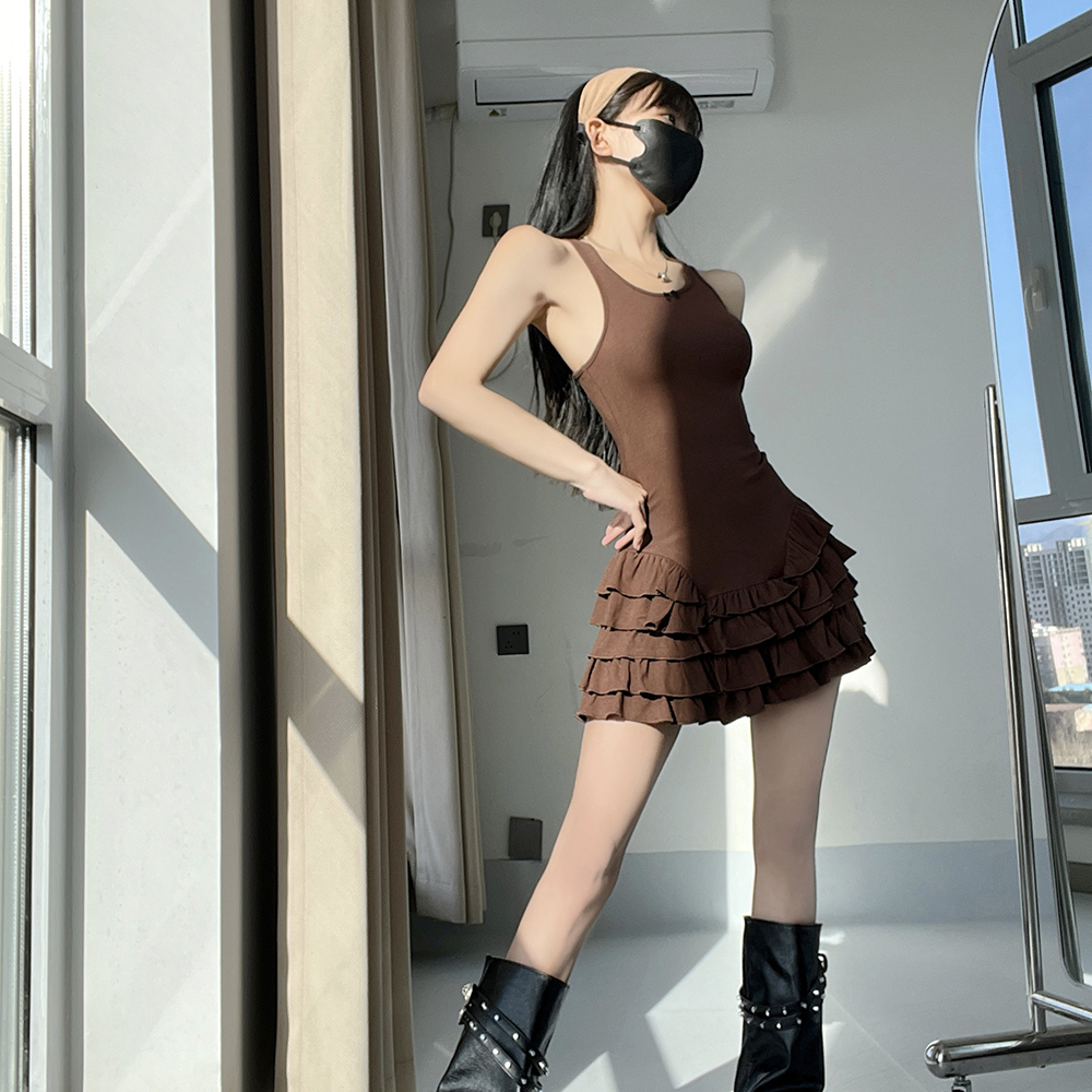 MianCun美少女荷叶边蓬蓬摆无袖背心连衣裙女修身显瘦合体蛋糕裙