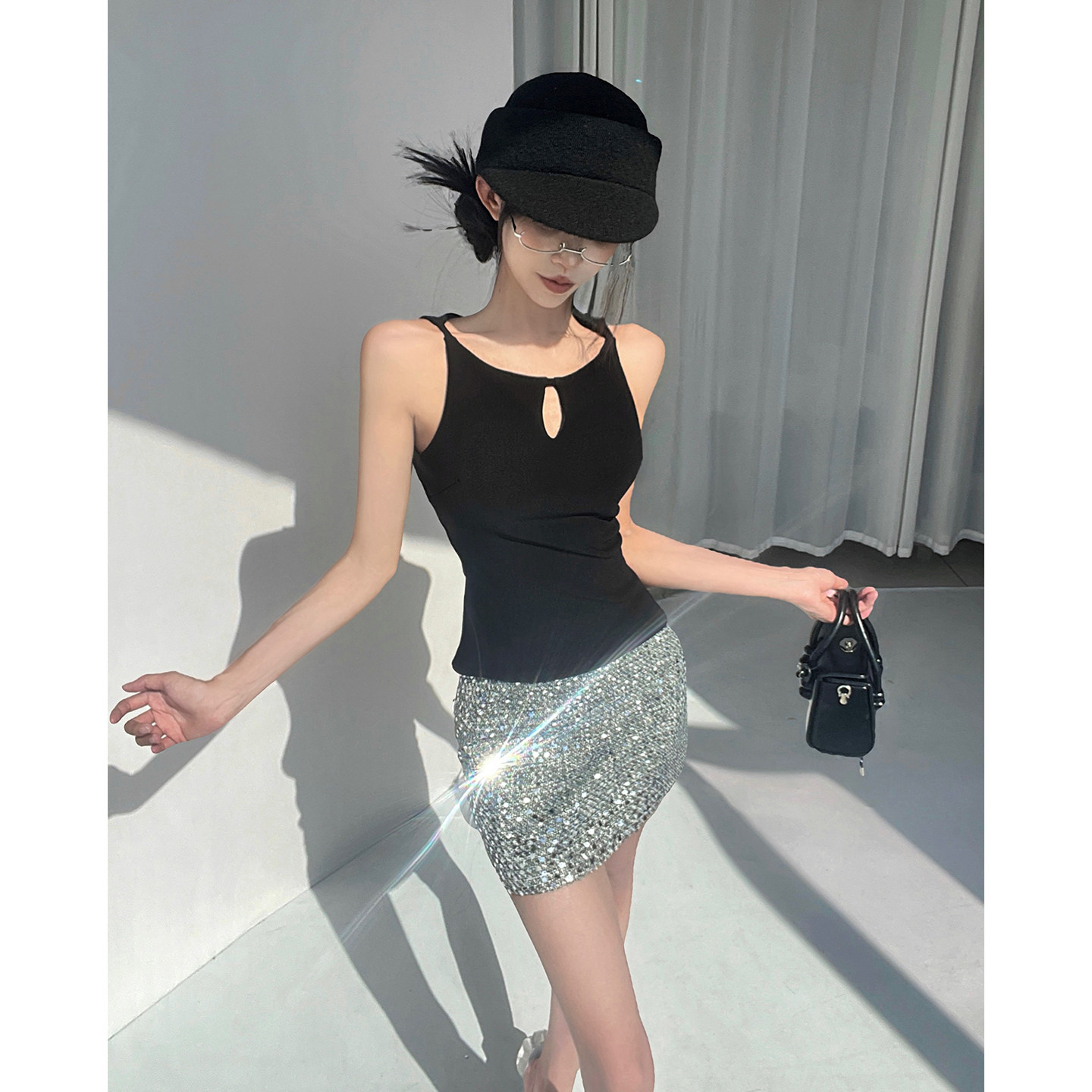 MianCun纯欲辣妹性感胸前镂空上衣修身收腰显瘦无袖打底吊带背心