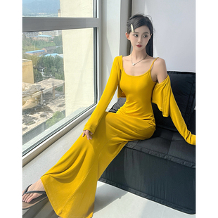 棉村 卡戴珊性感包臀鱼尾吊带连衣裙拖地长裙女长袖外套开衫套装