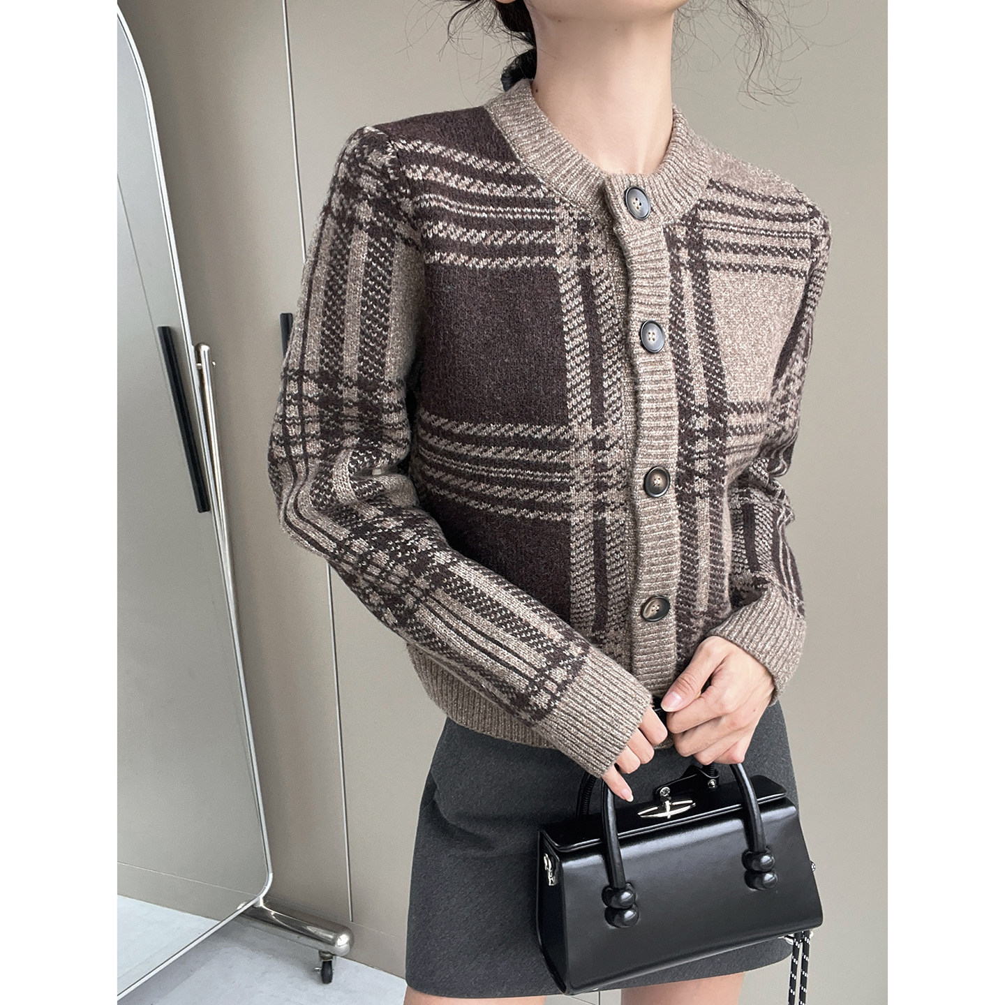 MianCun老钱风穿搭宽松圆领针织开衫单排扣格子长袖毛衣外套女,女装/女士精品,毛针织衫,淘宝优惠券,粉丝福利购,淘宝优惠卷