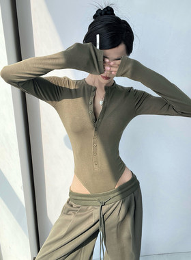 性感纯欲辣妹连裆T恤女